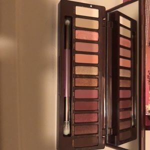 BNIB Naked Cherry Palette Urban Decay
